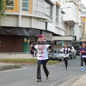 Runner Photo 8000103
