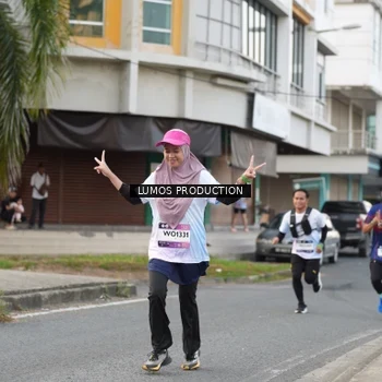 Runner Photo 8000104