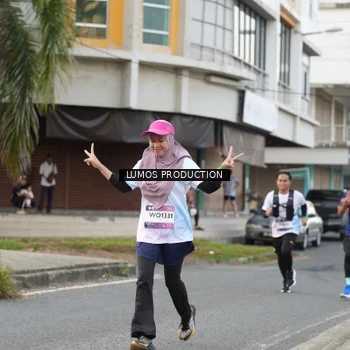Runner Photo 8000110