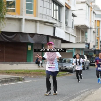 Runner Photo 8000116
