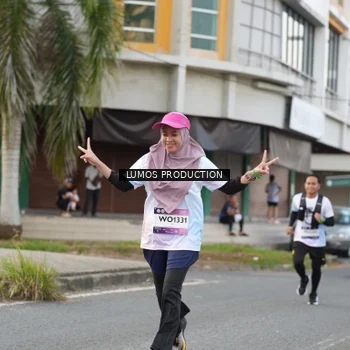 Runner Photo 8000119