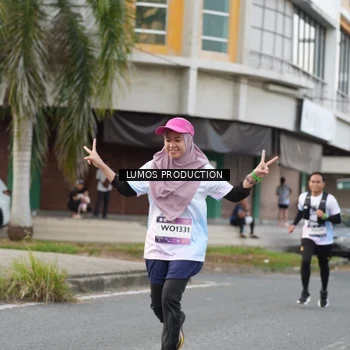 Runner Photo 8000125