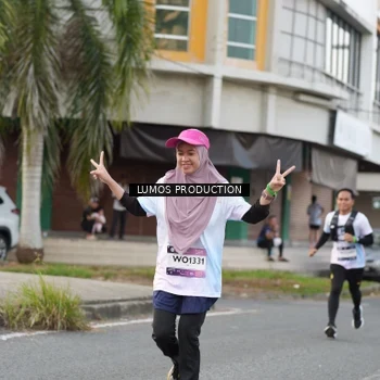 Runner Photo 8000126