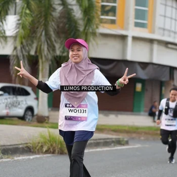 Runner Photo 8000141