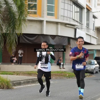Runner Photo 8000142