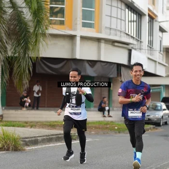Runner Photo 8000147