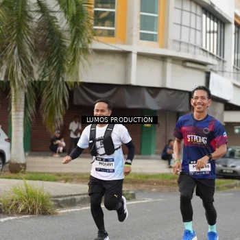 Runner Photo 8000150