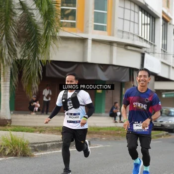 Runner Photo 8000151