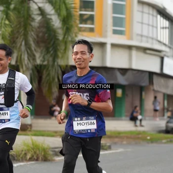 Runner Photo 8000163