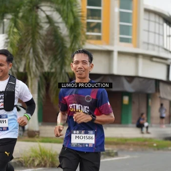 Runner Photo 8000164