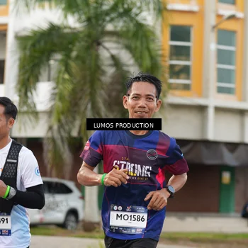 Runner Photo 8000174