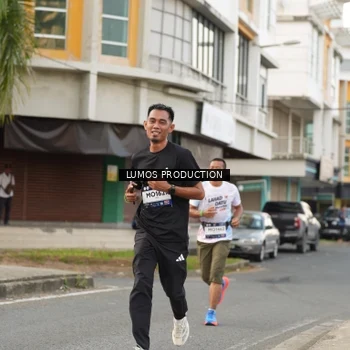 Runner Photo 8000181