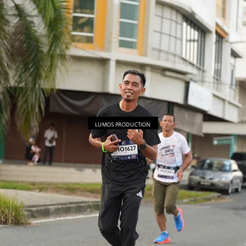 Runner Photo 8000191