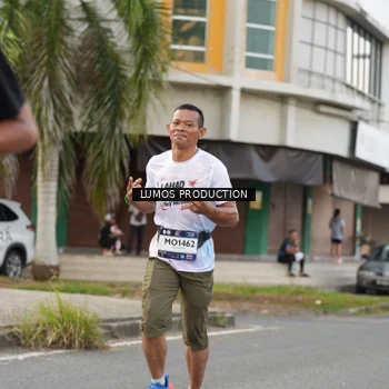 Runner Photo 8000194