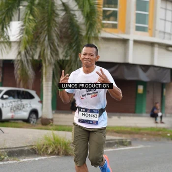 Runner Photo 8000198