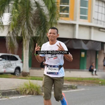 Runner Photo 8000202