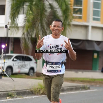 Runner Photo 8000207