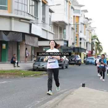 Runner Photo 8000210