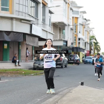 Runner Photo 8000218