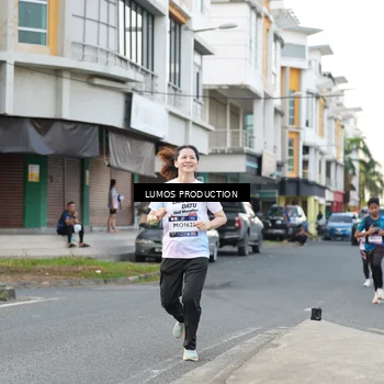 Runner Photo 8000219