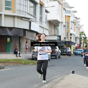 Runner Photo 8000222