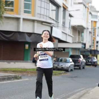 Runner Photo 8000240