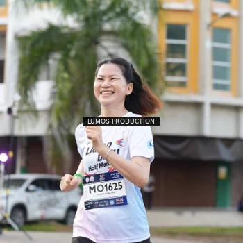 Runner Photo 8000256