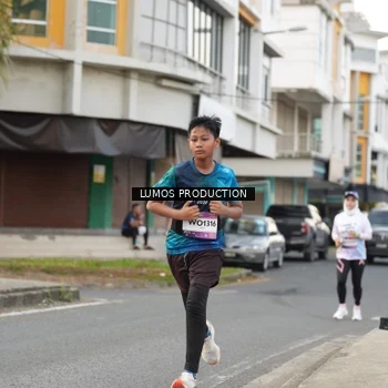 Runner Photo 8000267