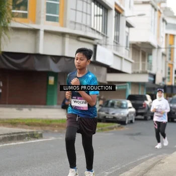 Runner Photo 8000272