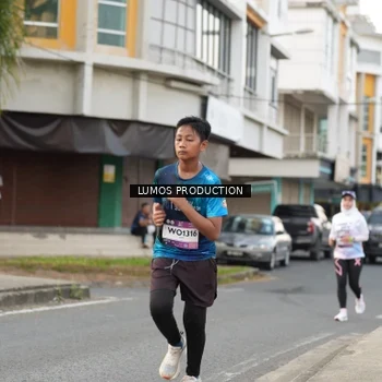 Runner Photo 8000273