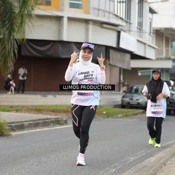 Runner Photo 8000282