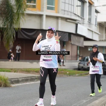 Runner Photo 8000295