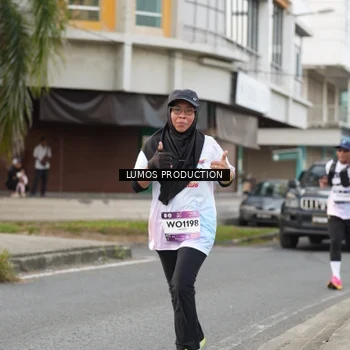 Runner Photo 8000309