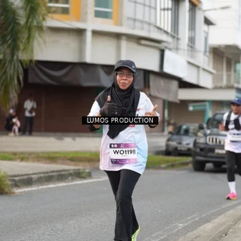 Runner Photo 8000321