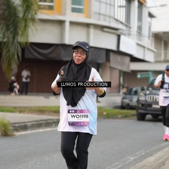 Runner Photo 8000324