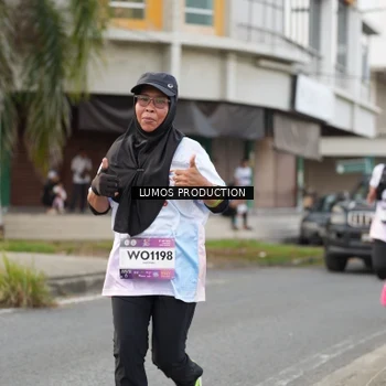 Runner Photo 8000326