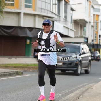 Runner Photo 8000330