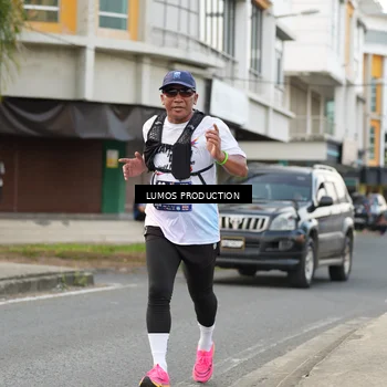 Runner Photo 8000333