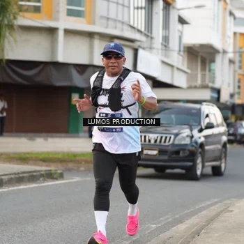Runner Photo 8000334