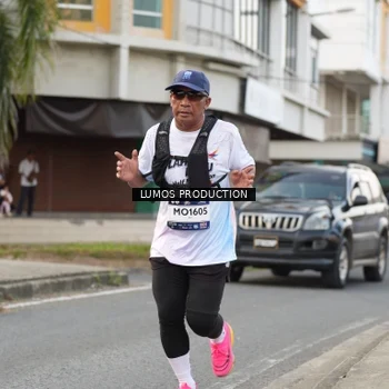 Runner Photo 8000336
