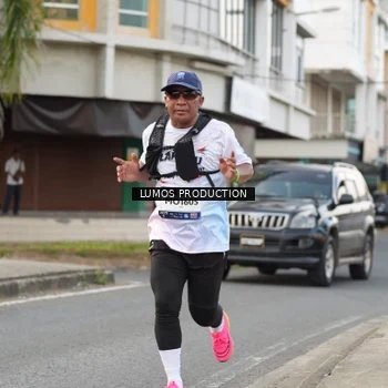 Runner Photo 8000337