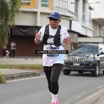 Runner Photo 8000339
