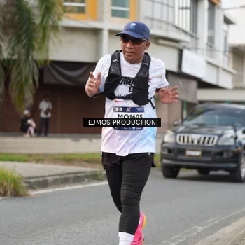 Runner Photo 8000343