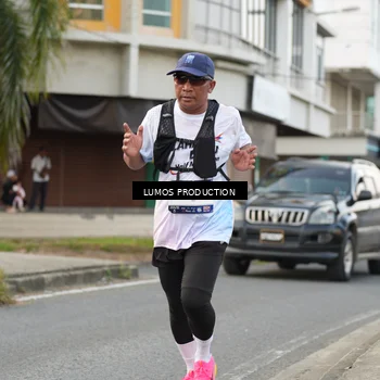 Runner Photo 8000345