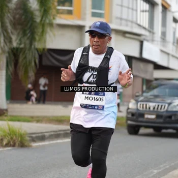 Runner Photo 8000346