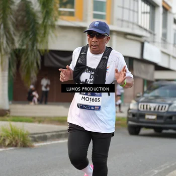 Runner Photo 8000352