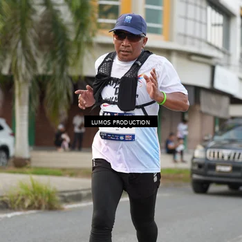 Runner Photo 8000353