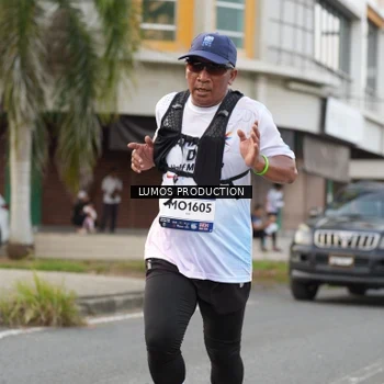 Runner Photo 8000356