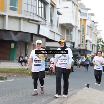 Runner Photo 8000399