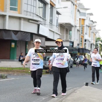 Runner Photo 8000403
